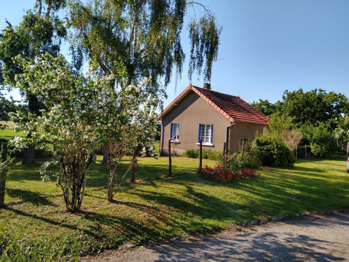 Gite La Maison De Lea Villa Saint-Agnant-de-Versillat Luaran gambar