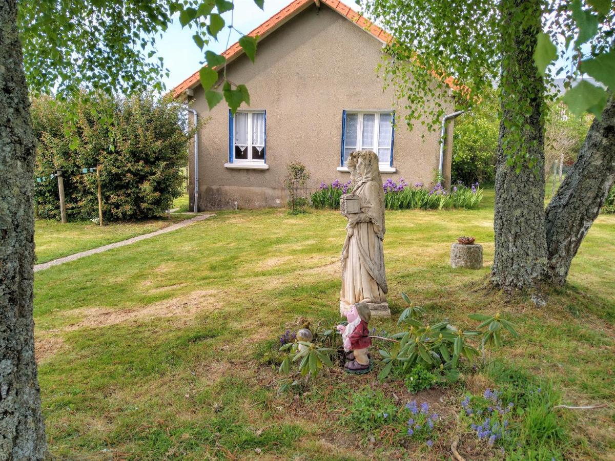 Gite La Maison De Lea Villa Saint-Agnant-de-Versillat Luaran gambar